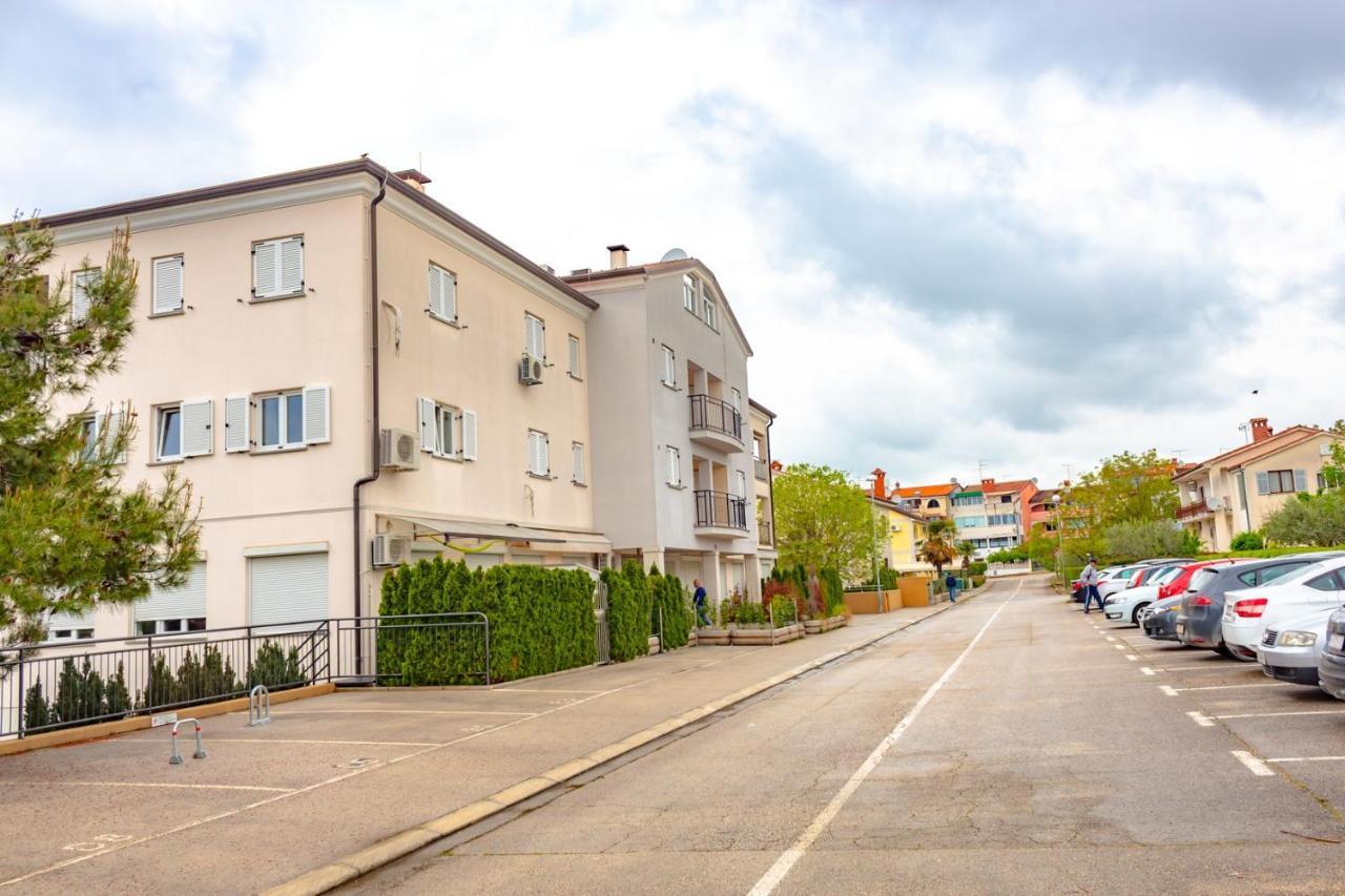 Apartment Botic Poreč Exterior foto